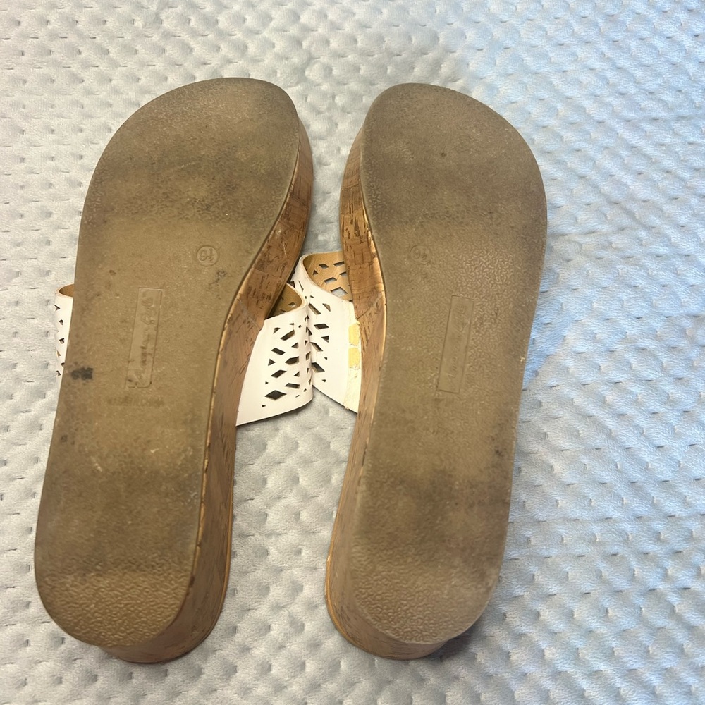 American Eagle Womens White Wedge Sandals Shoes Flip Flops Size 9.5 - Picture 11 of 12